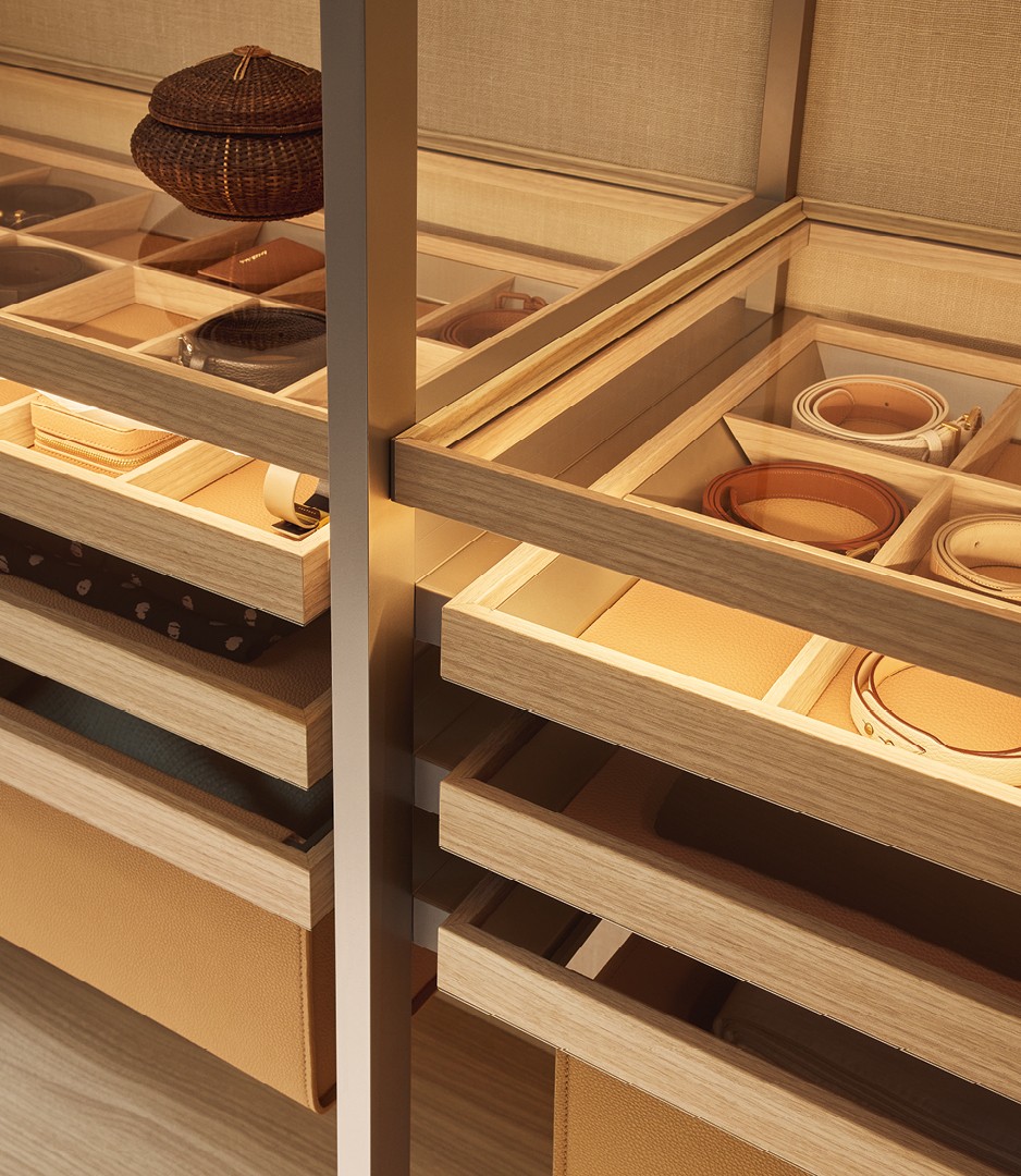 Senzafine Walk-In Closet