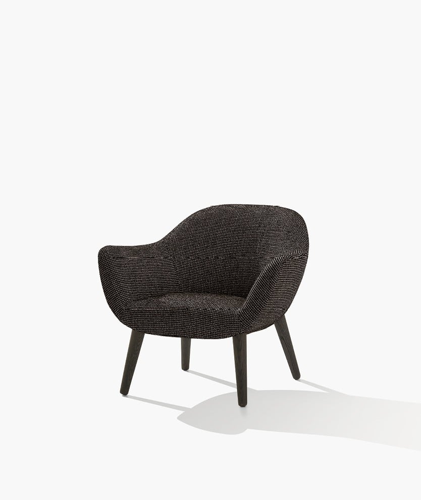 Кресло Mad Chair со съемным чехлом из ткани Nancy 101 carbone, ножки из черного вяза.